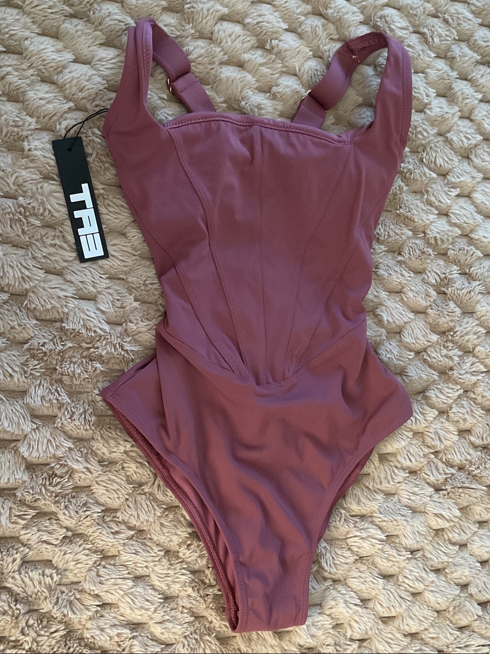 TA3 One-Piece Swimsuit Deep Rose seamed Squarey XS SHORT 
NWT/ returns